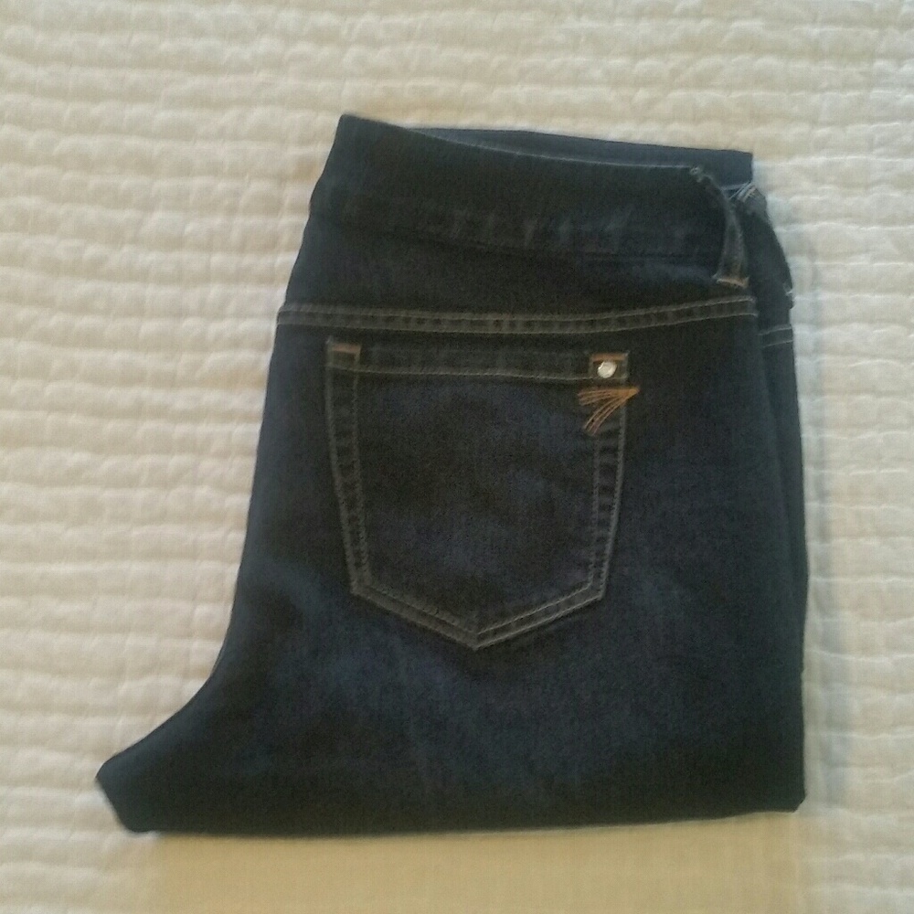 TORRID Stretch Dark Wash Size 16 Straight Leg C3 - Picture 2 of 7